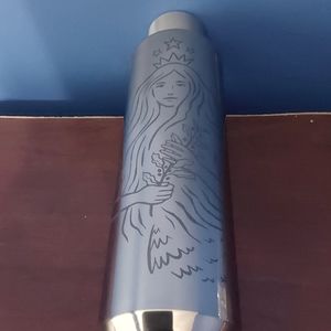 Stainless steel water bottle